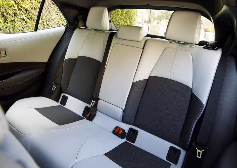 ngam toyota corolla 2019 doi thu cua honda civic va chevrolet cruze hatchback