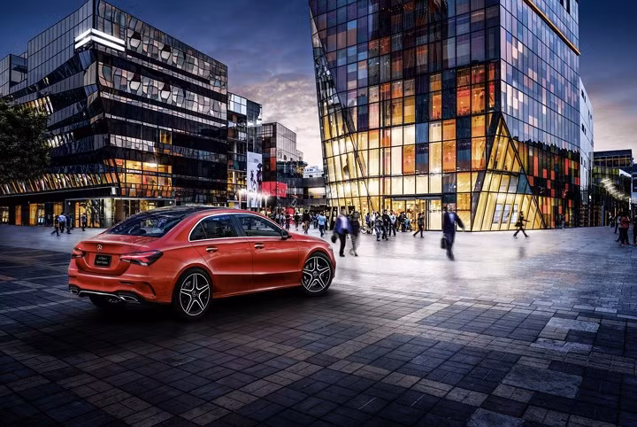 anh chi tiet mercedes a class l sedan vua duoc gioi thieu