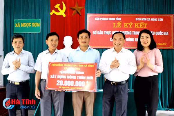van phong hdnd tinh ha tinh ho tro xa ngoc son xay dung nong thon moi