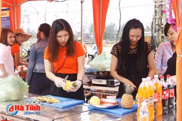 soi noi cac hoat dong khai truong du lich bien ha tinh nam 2018