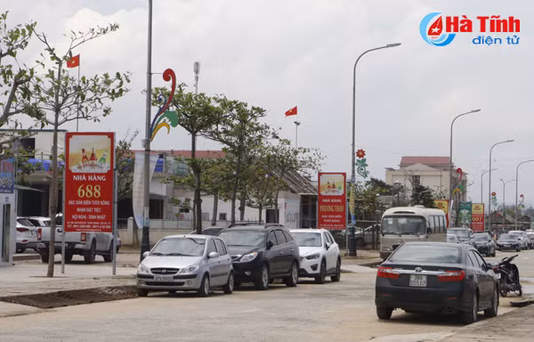du khach den bien loc ha dong nhu hoi
