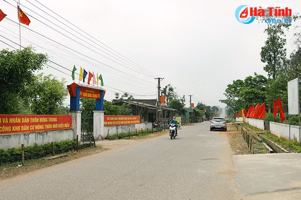 viet tiep truyen thong cach mang tren que huong cam hung