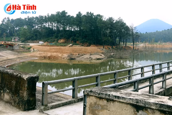 Photo: Độc đáo ngôi chùa nằm trong hang đá ở Hà Tĩnh