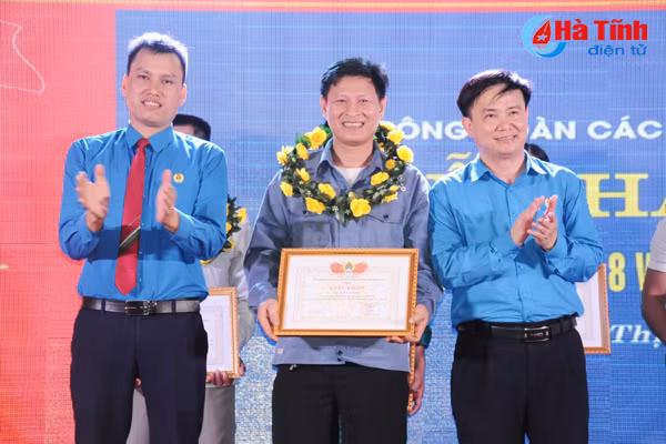 cong doan cac khu kinh te ha tinh ton vinh 23 lao dong gioi