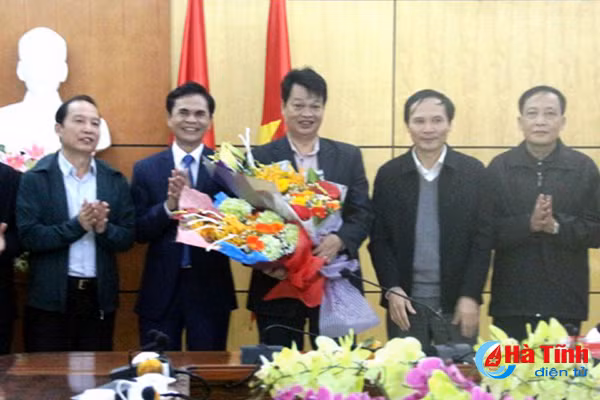 pgd so nn ptnt ha tinh lam pho van phong nong thon moi trung uong