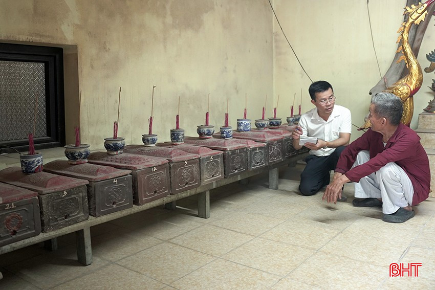 bqbht_br_tieu-dung-hai-cot-ca-ong-tai-den-co-den-cau-xa-xuan-hoi.jpg