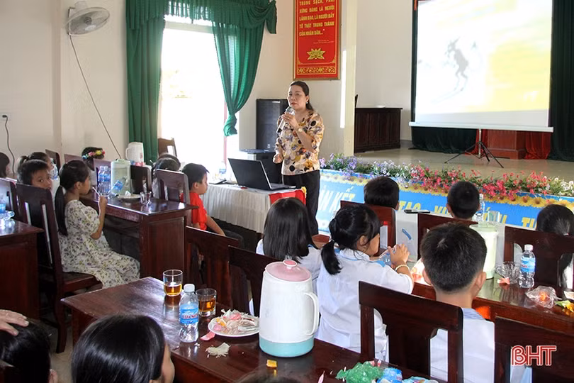 Giúp trẻ em xa mẹ ở Nghi Xuân phát triển toàn diện