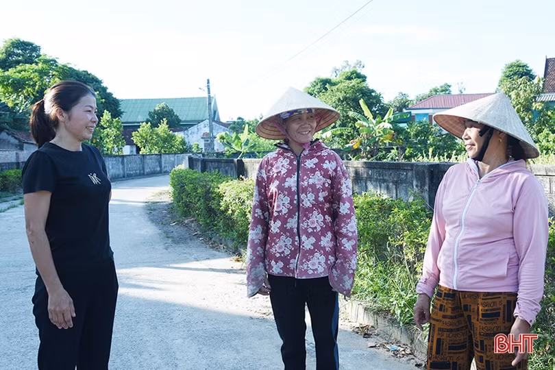 Cán bộ, đảng viên tiên phong xây dựng NTM kiểu mẫu ở xã ven biển Hà Tĩnh