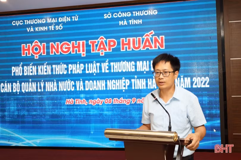 150 học viên tham gia tập huấn phổ biến kiến thức pháp luật về thương mại điện tử