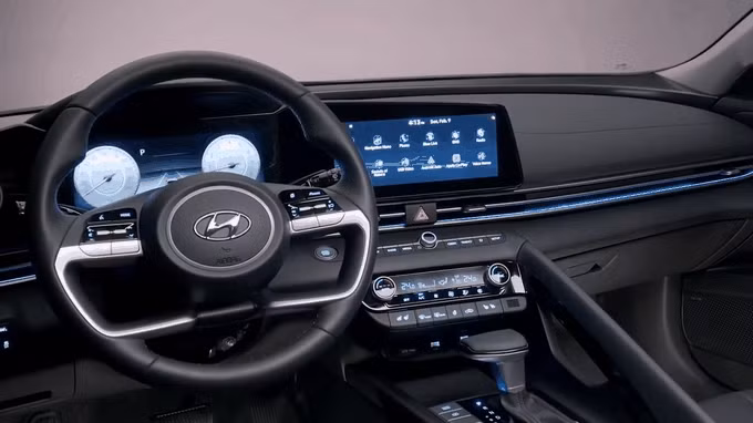 Đại lý nhận đặt cọc Hyundai Elantra thế hệ mới, sẽ giao xe vào tháng 10