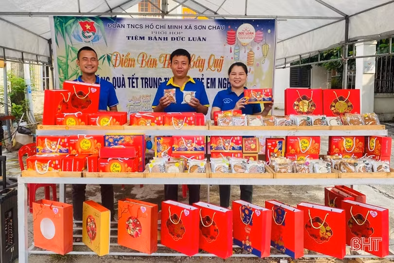 Gây quỹ mua quà Trung thu cho trẻ em nghèo Hương Sơn