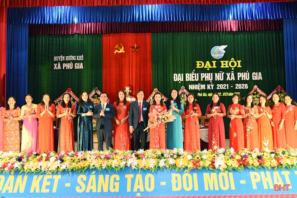 Tổ chức thành công Đại hội phụ nữ điểm cấp cơ sở Hà Tĩnh nhiệm kỳ 2021 - 2026