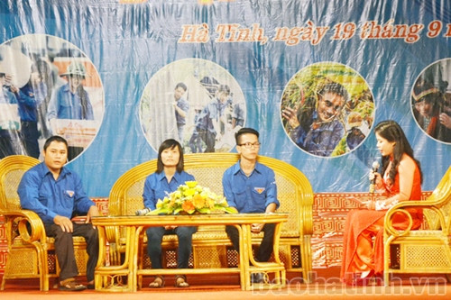 Giao lưu "Tuổi trẻ sống đẹp - sống có ích" ảnh 7