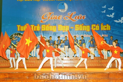 Giao lưu "Tuổi trẻ sống đẹp - sống có ích" ảnh 4