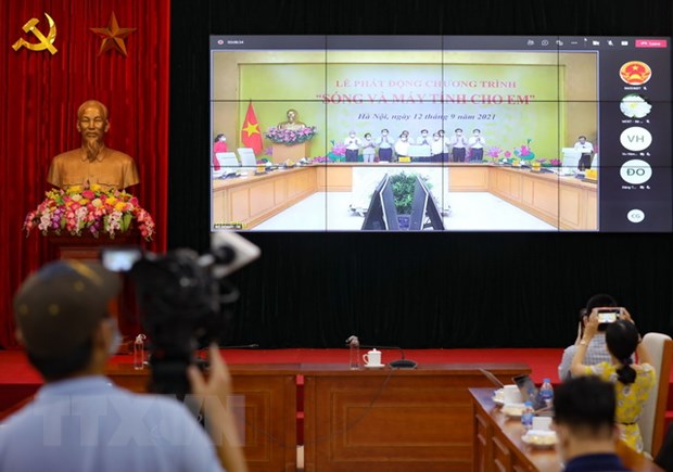 Thủ tướng phát động Chương trình “Sóng và máy tính cho em” hình ảnh 4 Đề nghị các địa phương phát động, lan tỏa rộng rãi chương trình Sóng và máy tính cho em”