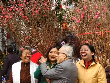 Công bố chính thức lịch nghỉ các ngày lễ, Tết năm 2015 ảnh 2 Công bố chính thức lịch nghỉ các ngày lễ, Tết năm 2015 ảnh 2