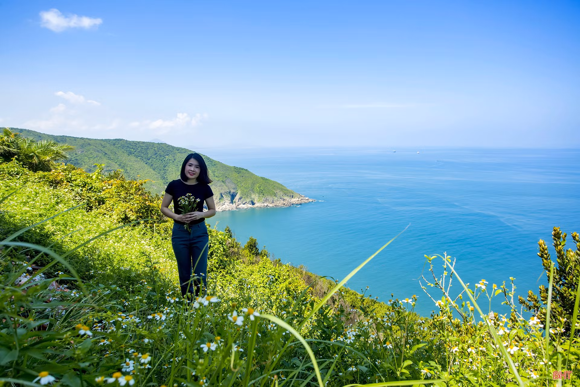 Sáng ngời mắt biển…