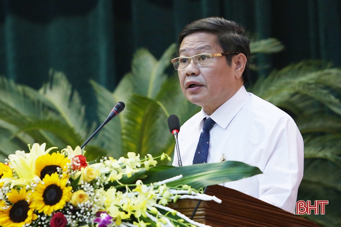 Bí thư Tỉnh ủy - Chủ tịch HĐND tỉnh Lê Đình Sơn: Chất lượng thảo luận khá tốt, sâu hơn, kỹ hơn!