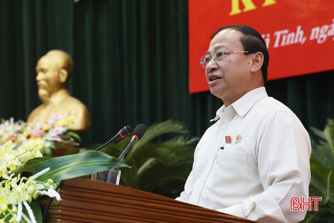 Bí thư Tỉnh ủy - Chủ tịch HĐND tỉnh Lê Đình Sơn: Chất lượng thảo luận khá tốt, sâu hơn, kỹ hơn!