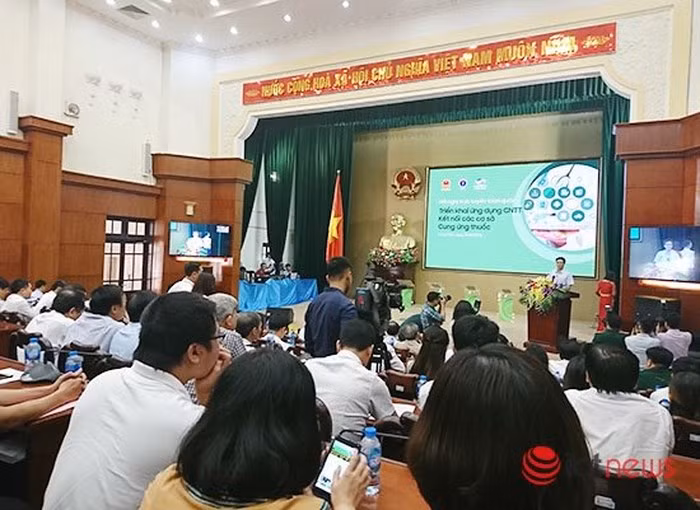 Kết nối mạng cơ sở cung ứng để kiểm soát chất lượng và giá thuốc