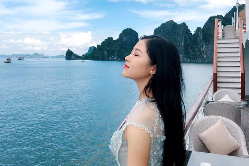 Loạt ảnh đời thường xinh ngất ngây của Á hậu Bùi Phương Nga