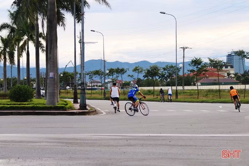 Bất chấp nguy hiểm để... rèn luyện sức khỏe!