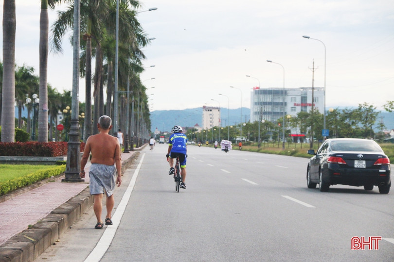 Bất chấp nguy hiểm để... rèn luyện sức khỏe!