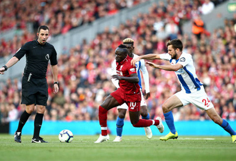 Thắng sít sao Brighton, Liverpool đánh chiếm ngôi đầu ảnh 3 Thắng sít sao Brighton, Liverpool đánh chiếm ngôi đầu