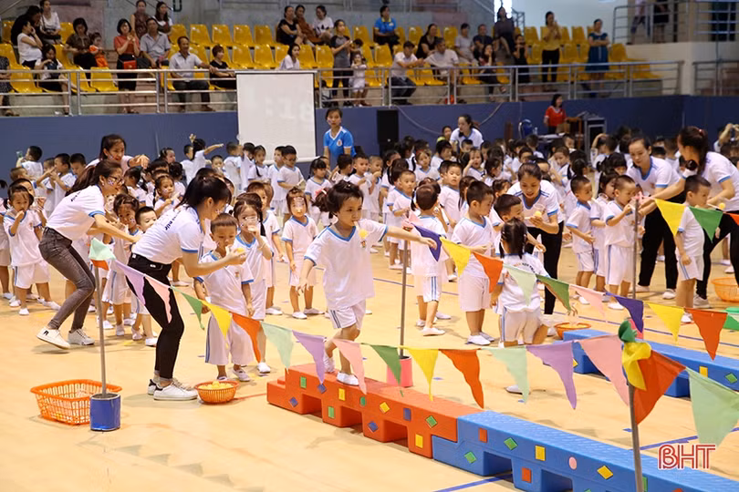 Sôi động ngày hội thể thao trường Mầm non Trí Đức