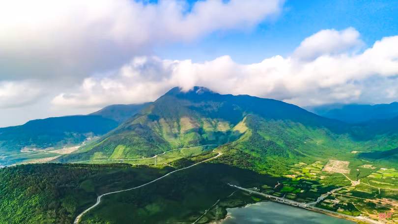 Bay giữa “trời thơ” Hà Tĩnh…