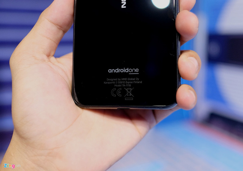 Nokia 6.1 Plus chạy Android One, camera kép giá 6,6 triệu tại Việt Nam