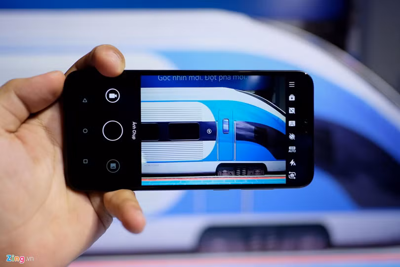 Nokia 6.1 Plus chạy Android One, camera kép giá 6,6 triệu tại Việt Nam