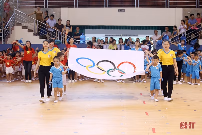 Sôi động ngày hội thể thao trường Mầm non Trí Đức