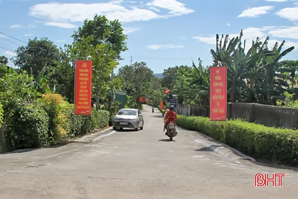 62 km hàng rào xanh, đường hoa làm đẹp xóm làng Hương Sơn