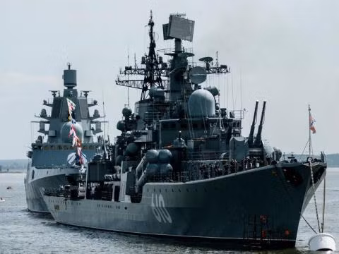 7 tau chien sieu hang cua hai quan nga