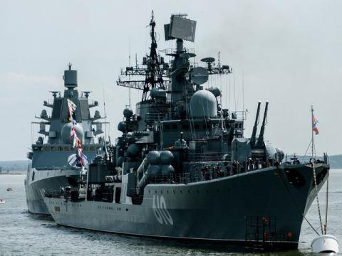 7 tau chien sieu hang cua hai quan nga