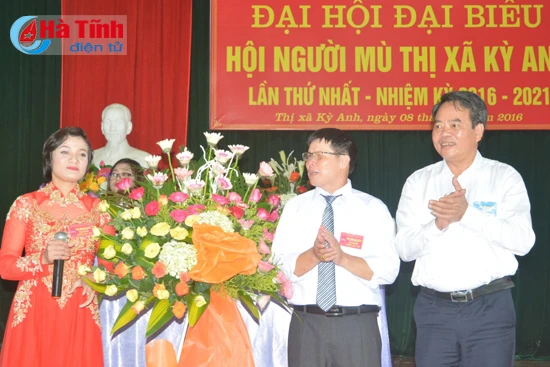 bao dam 100 nguoi mu duoc huong cac che do chinh sach