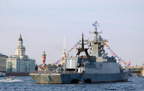 7 tau chien sieu hang cua hai quan nga