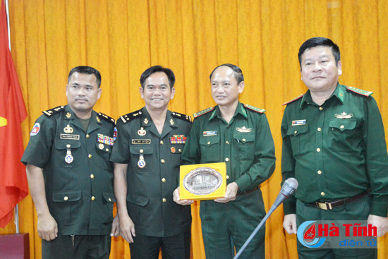 can bo cap cao quan doi hoang gia campuchia tham bdbp ha tinh