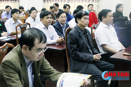 ldld ha tinh phat dong huong ung ngay phap luat viet nam