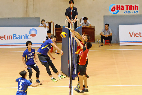 thang tran thu 2 lien tiep doi tre ha tinh rong cua vao ban ket