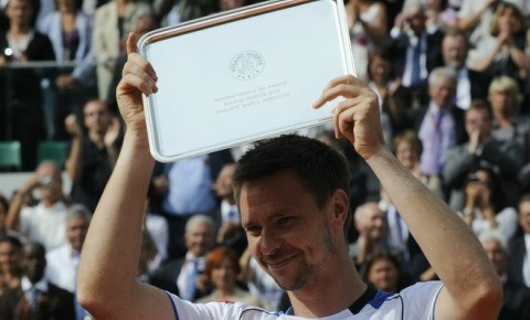 Không thể chống đỡ nổi Nadal, Soderling đành ngậm ngùi về nhì. Ảnh: Getty