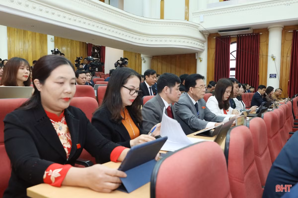 HĐND tỉnh Hà Tĩnh tiếp nhận nhiều kiến nghị của cử tri gửi đến Kỳ họp thứ 11