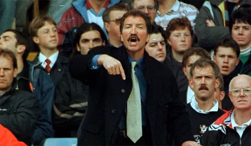 ali dia hai muoi nam mot sieu lua o ngoai hang anh