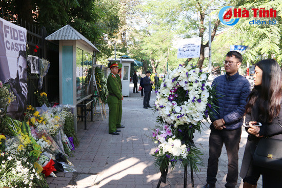 bi thu tinh uy le dinh son vieng lanh tu fidel castro