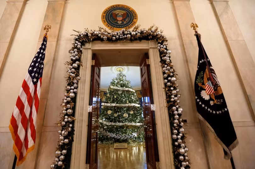 nha trang trang hoang don giang sinh cuoi cung duoi thoi ong obama