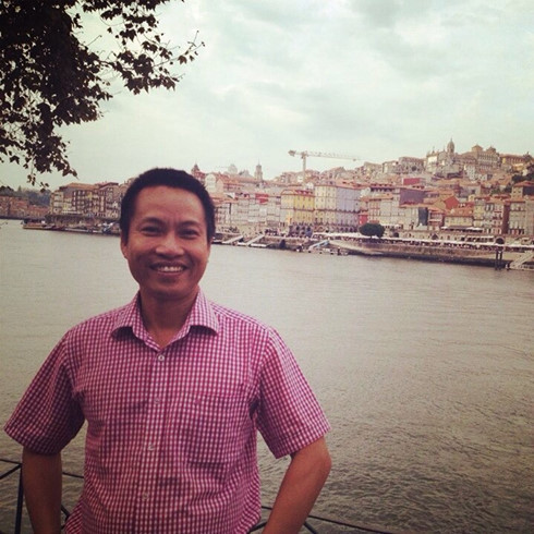 PGS. TS Nguyễn Xuân Hùng tại Bỉ. 5 nguoi viet vao top 1 phan tram cac nha khoa hoc anh huong nhat the gioi