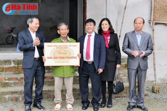 cac ngan hang chung tay giup xa thach hoi xay dung ntm