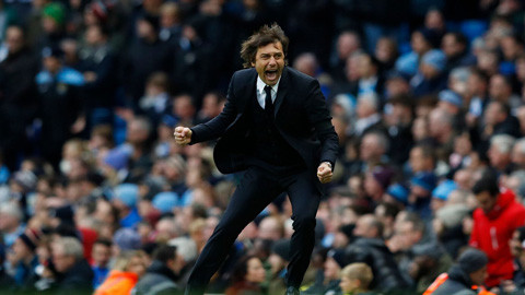 chelsea thap thoang bong dang nha vo dich