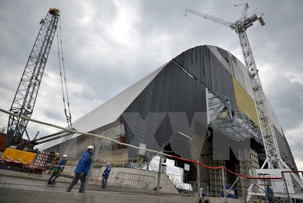 Hoàn thành "quan tài thép" khổng lồ chụp lên nhà máy Chernobyl ảnh 1 hoan thanh quan tai thep khong lo chup len nha may chernobyl